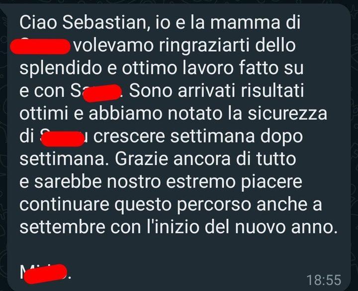 Messaggio WhatsApp di un papà: «volevamo ringraziarti dello splendido e ottimo lavoro... risultati ottimi e sicurezza cresciuta settimana dopo settimana»